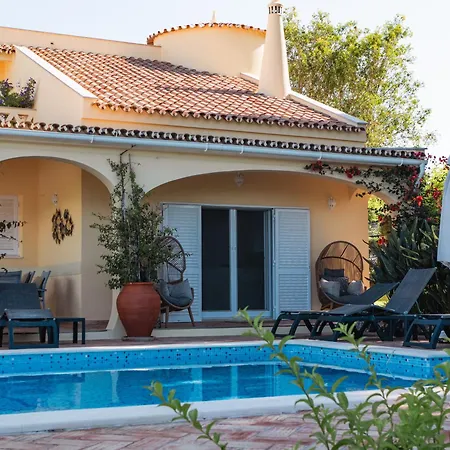 Casa De Amanha 450 Mts To The With Beautiful Garden And Heated Saltwater Pool * אלבופיירה
