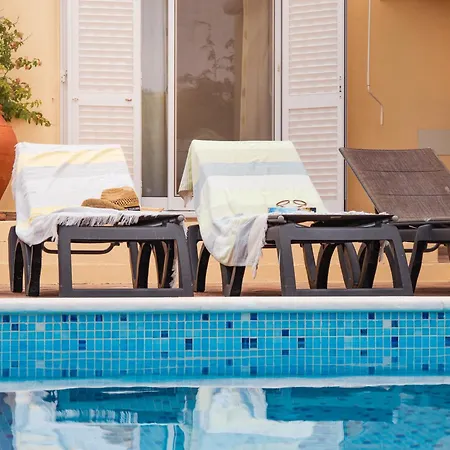 Casa De Amanha 450 Mts To The With Beautiful Garden And Heated Saltwater Pool Αλμπουφέιρα