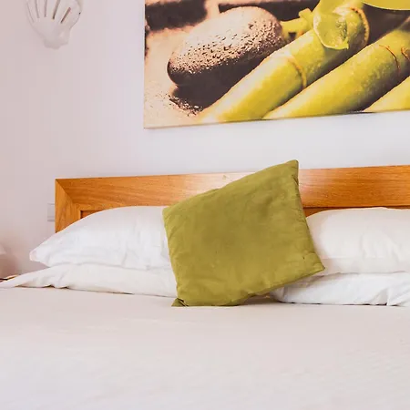 Casa De Amanhã 450 Mts To The With Beautiful Garden&heated Saltwater Pool Villa Albufeira