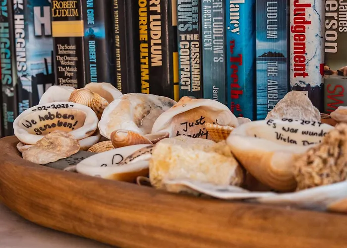 Casa De Amanha 450 Mts To The With Beautiful Garden And Heated Saltwater Pool *