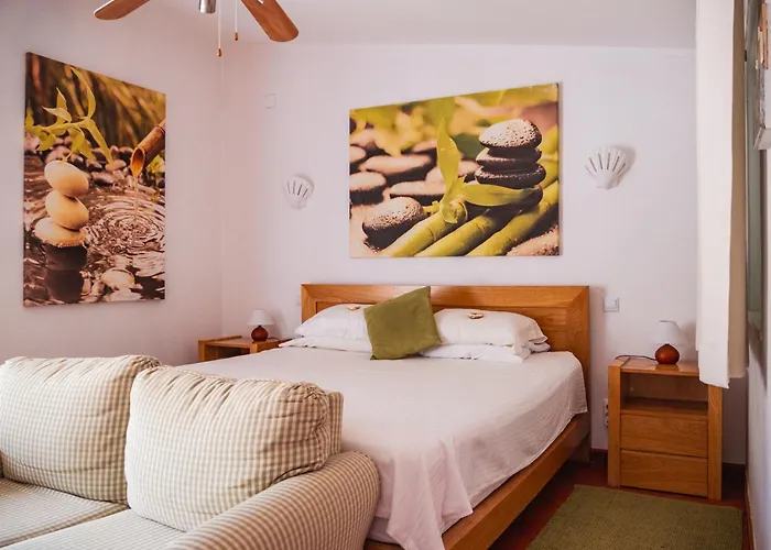 别墅 Casa De Amanha 450 Mts To The With Beautiful Garden And Heated Saltwater Pool