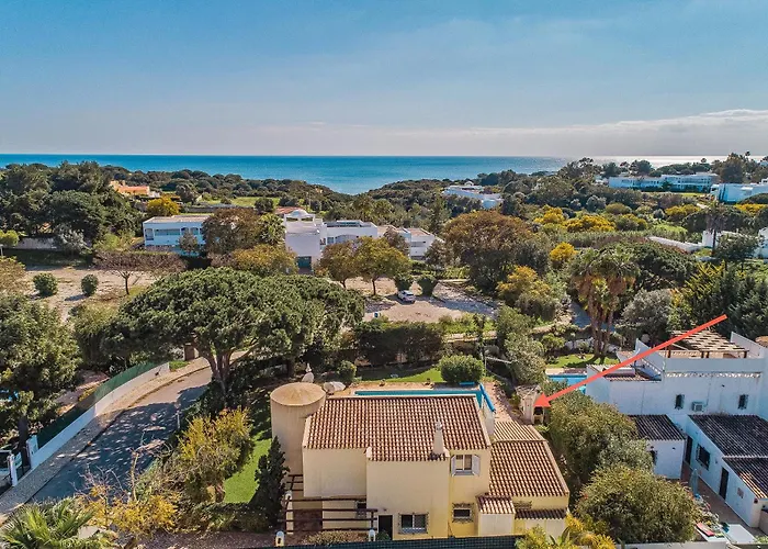 Casa De Amanha 450 Mts To The With Beautiful Garden And Heated Saltwater Pool 别墅 *