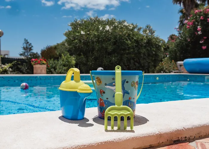 Casa De Amanha 450 Mts To The With Beautiful Garden And Heated Saltwater Pool